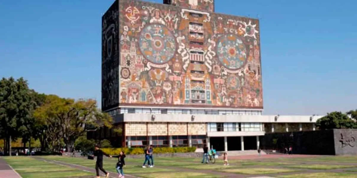 UNAM, comedia en tres actos