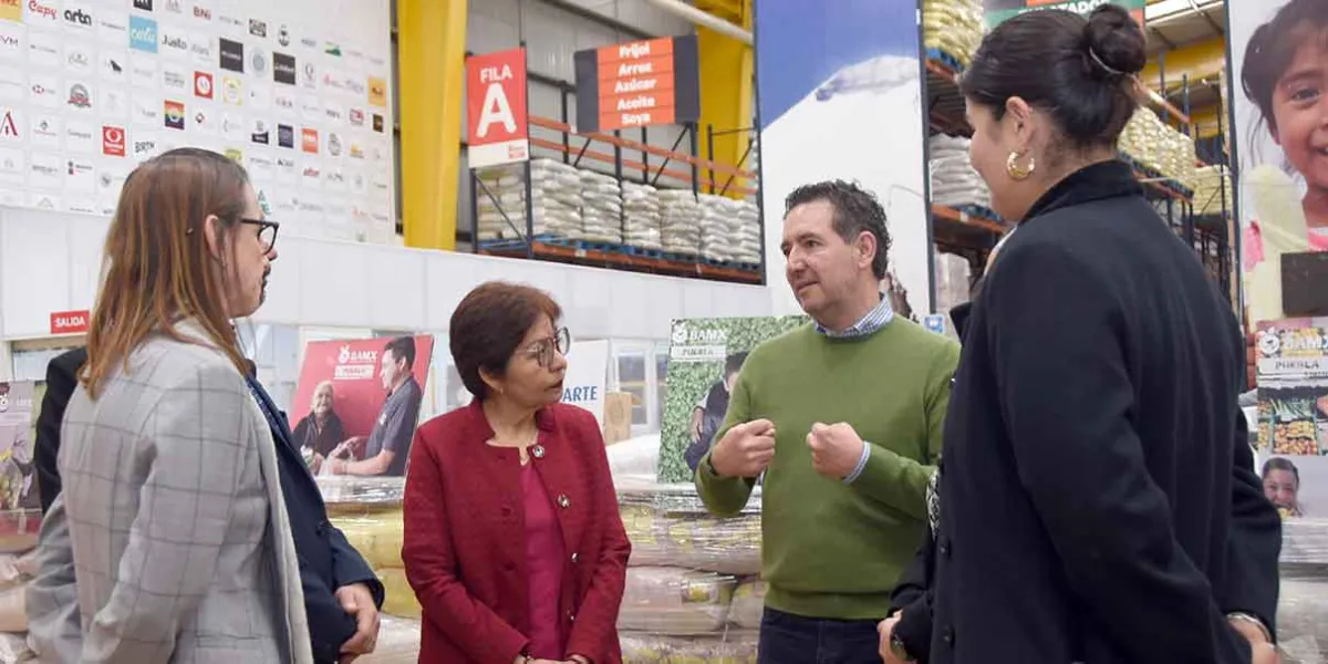 BUAP entrega 12 mil kilos de alimentos al Banco de Alimentos Cáritas Puebla