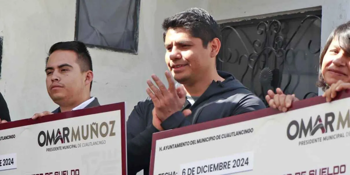 Entrega Omar Muñoz la mitad de su salario para beneficio de Cuautlancingo