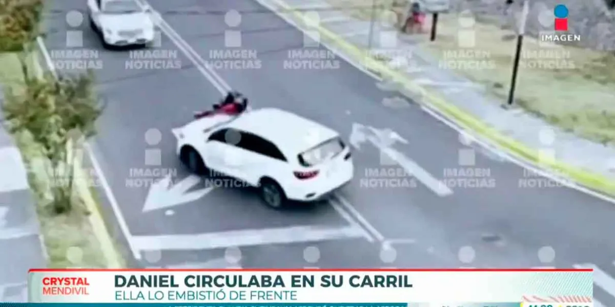 VIDEO. Vinculan a proceso a jovencita por embestir y matar a repartidor