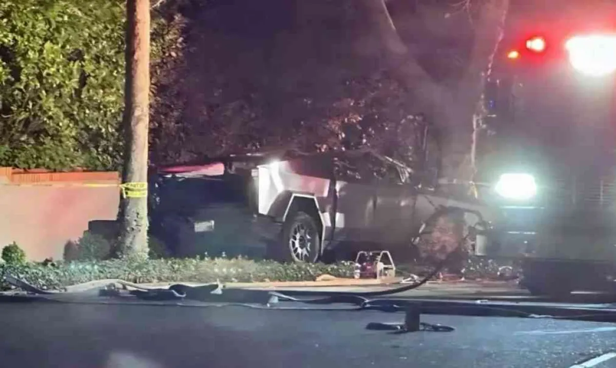 Falla  de Tesla Cybertruck provocó la muerte de tres jóvenes 