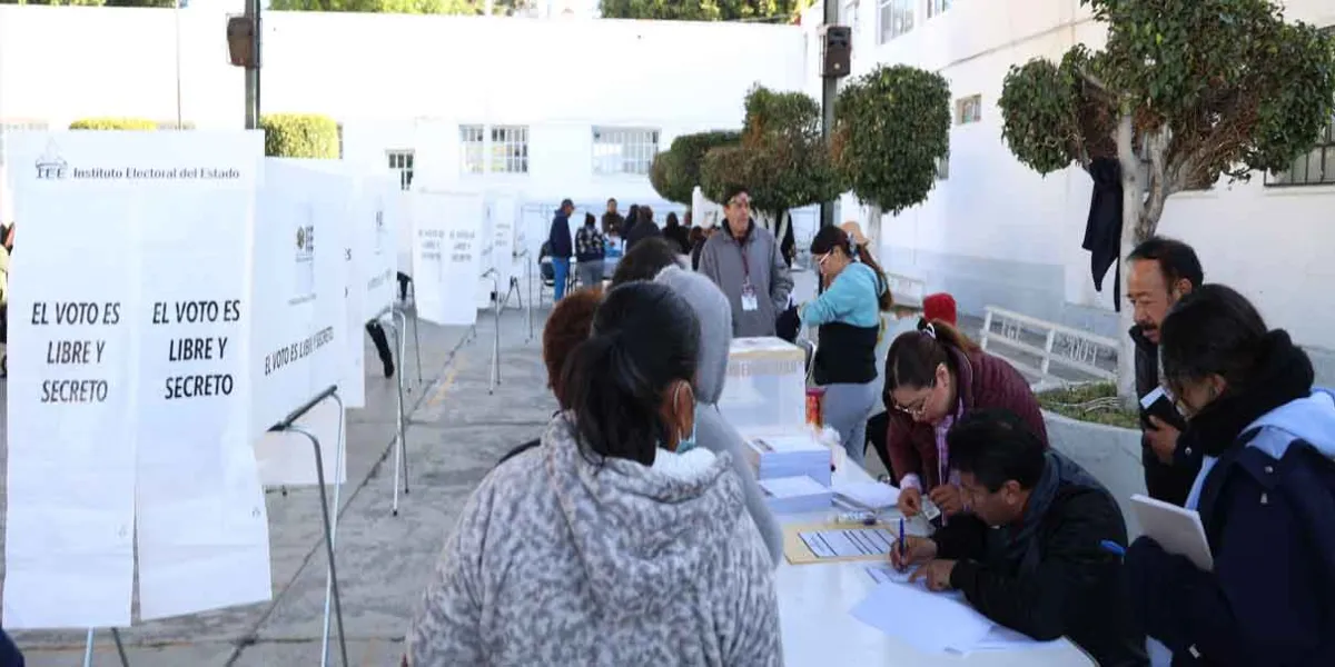 Mínimos conflictos en plebiscitos demostraron la gobernabilidad de Puebla: Morena