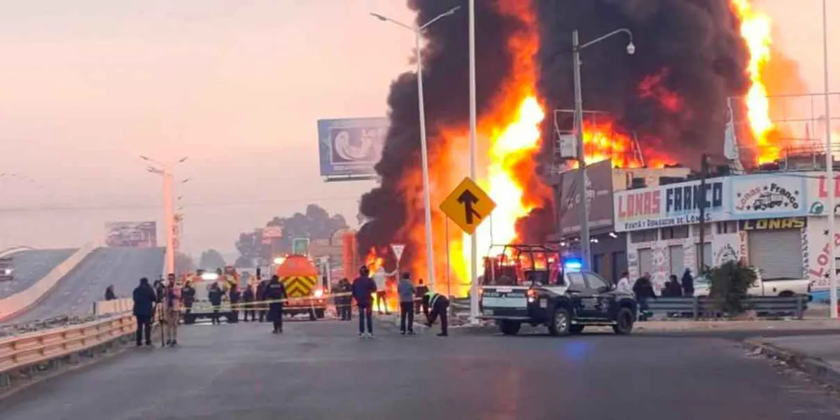 Incendio en una bodega cerca de la Central de Abasto genera alarma en Puebla