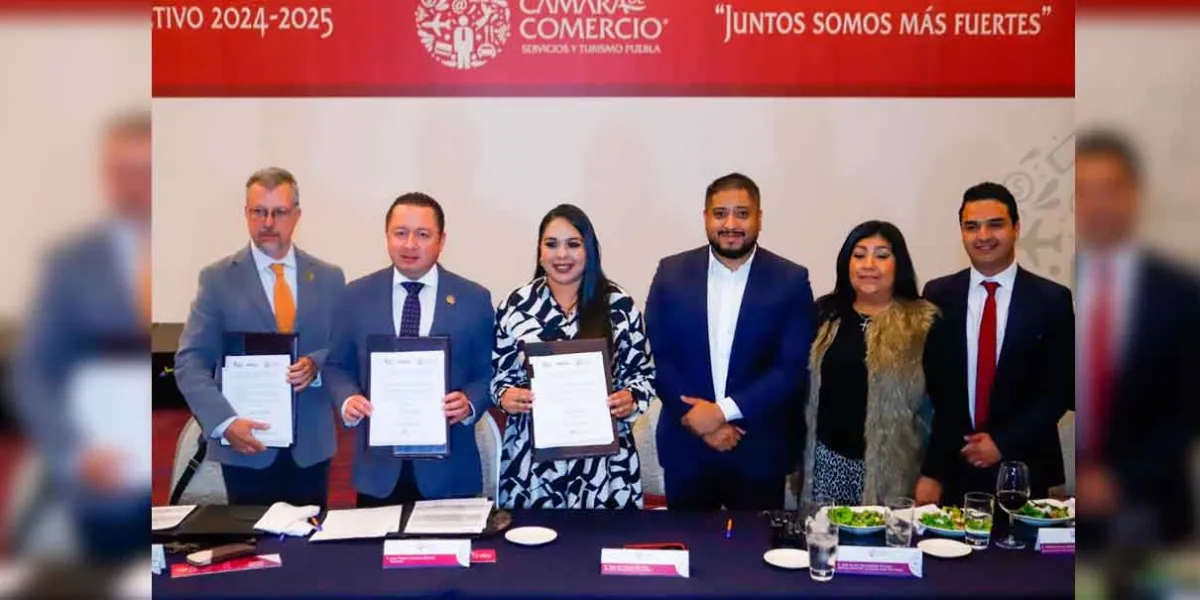 Firma Gobierno de Cholula convenio de colaboración con la Cámara de Comercio