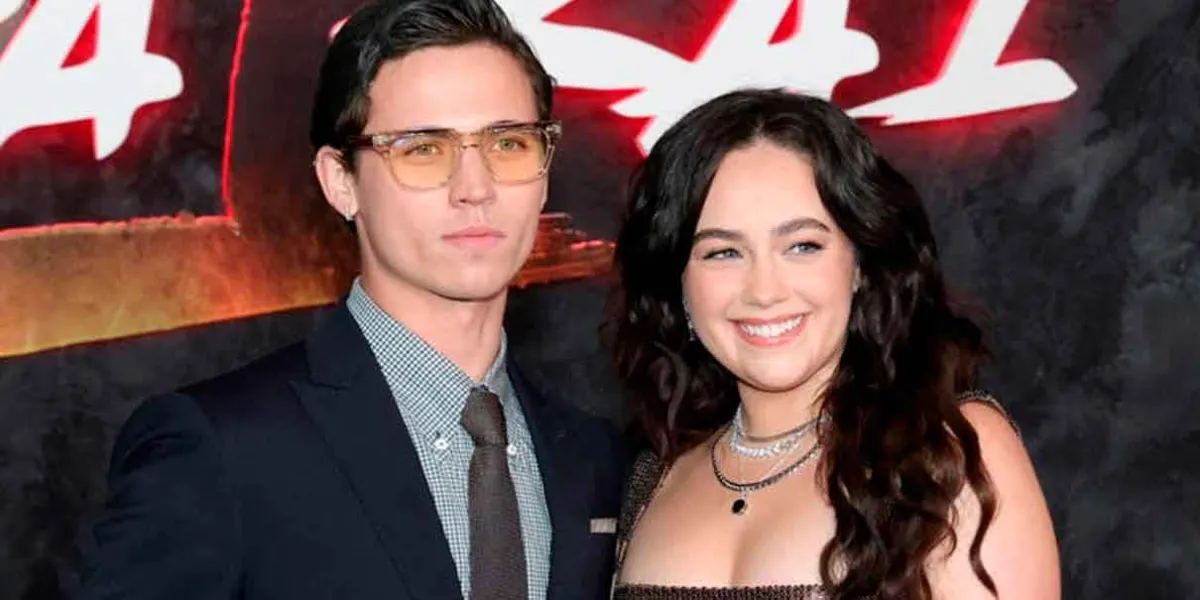 SORPRESA. Mary Mouser y Tanner Buchanan se casan después del final de 'Cobra Kai'