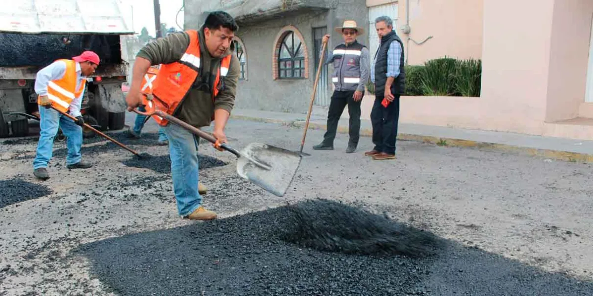 AECO resalta importancia del programa de bacheo en Puebla; se destinan 633.7 mdp