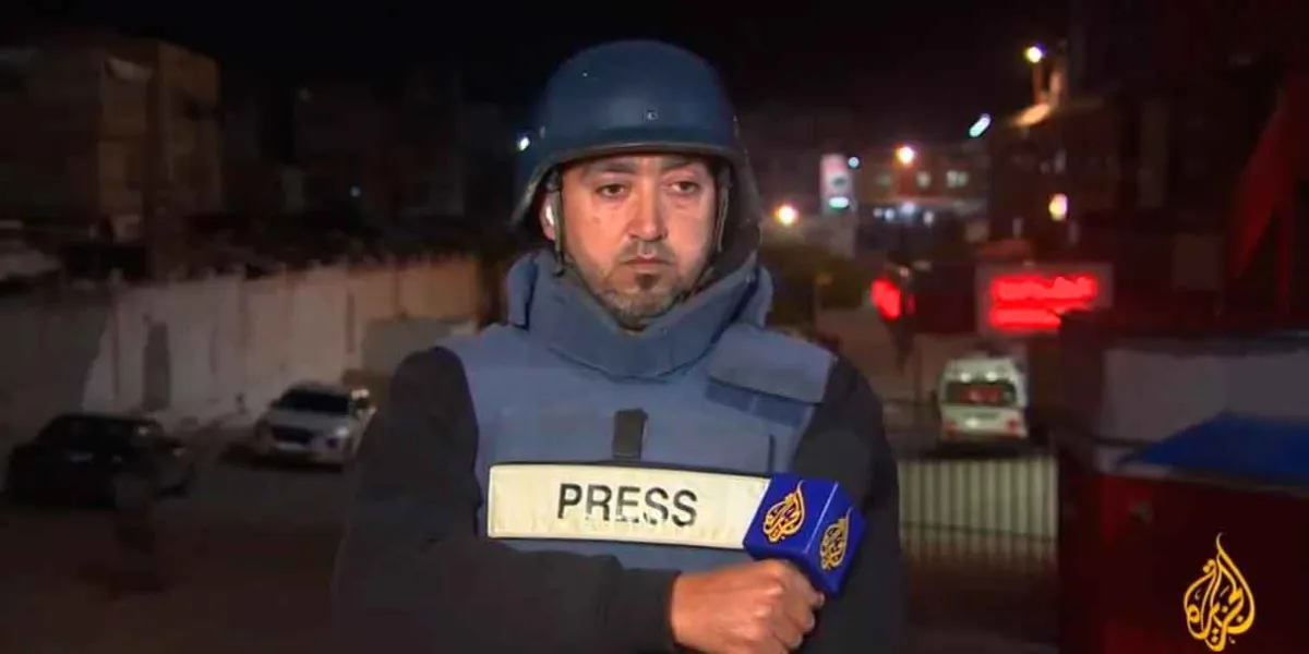 El hospital Naser en Gaza, es impactado por misil durante transmisión de noticiero