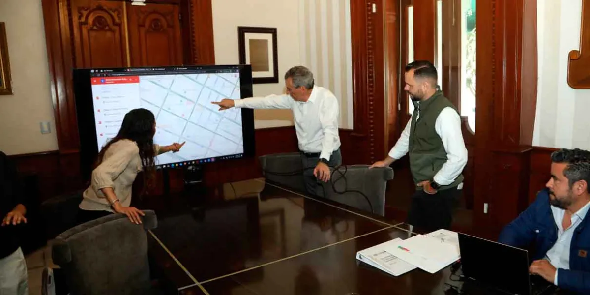 Encabeza Pepe Chedraui reunión informativa del Programa Estacionamiento Rotativo