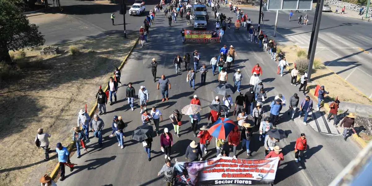 Marcha de la 28 de Octubre paraliza el Centro Histórico; exigen justicia por asesinato de Meztli Sarabia