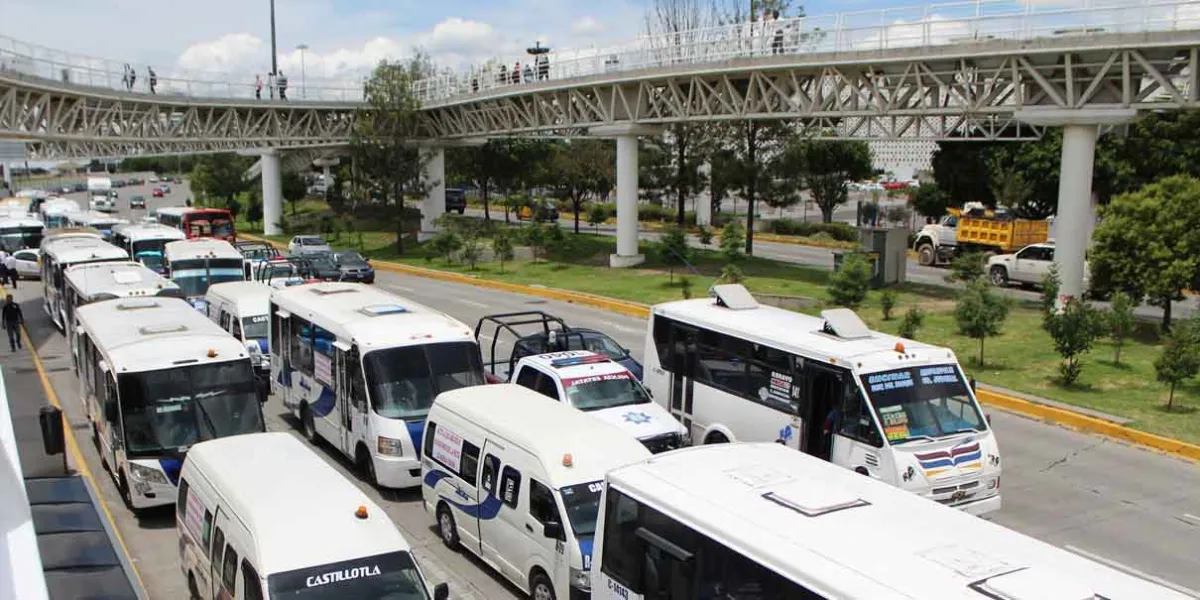 Transportistas de Antorcha y la 28 de Octubre circulan de manera ilegal, serán sancionados. Movilidad