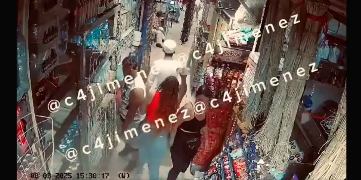 VIDEO. Batalla campal en el Mercado Sonora tras pelea entre dos mujeres