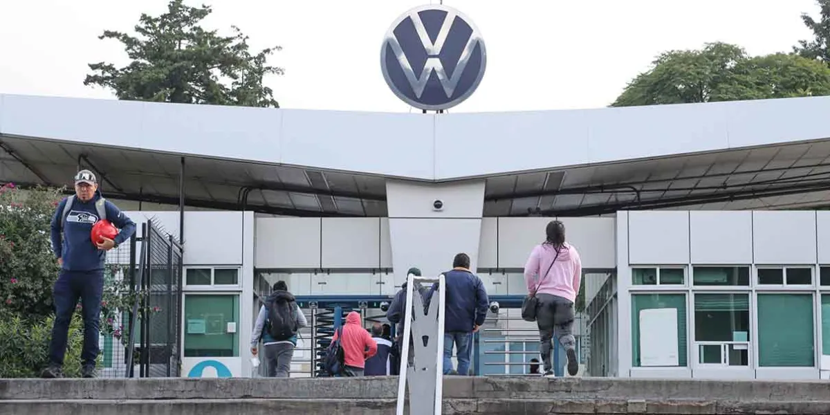 Controversia en Volkswagen: Despiden a 200 trabajadores en Puebla