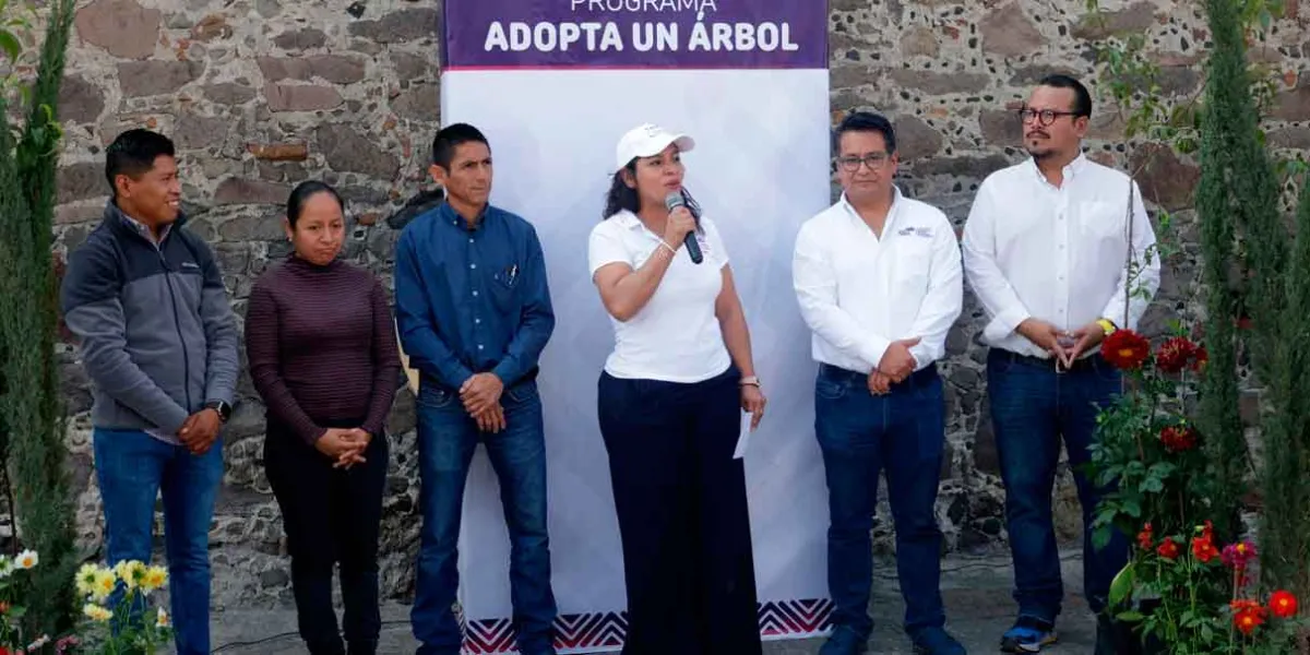 Conmemora Lupita Cuautle el Día de la Madre Tierra con jornada de adopción de árboles