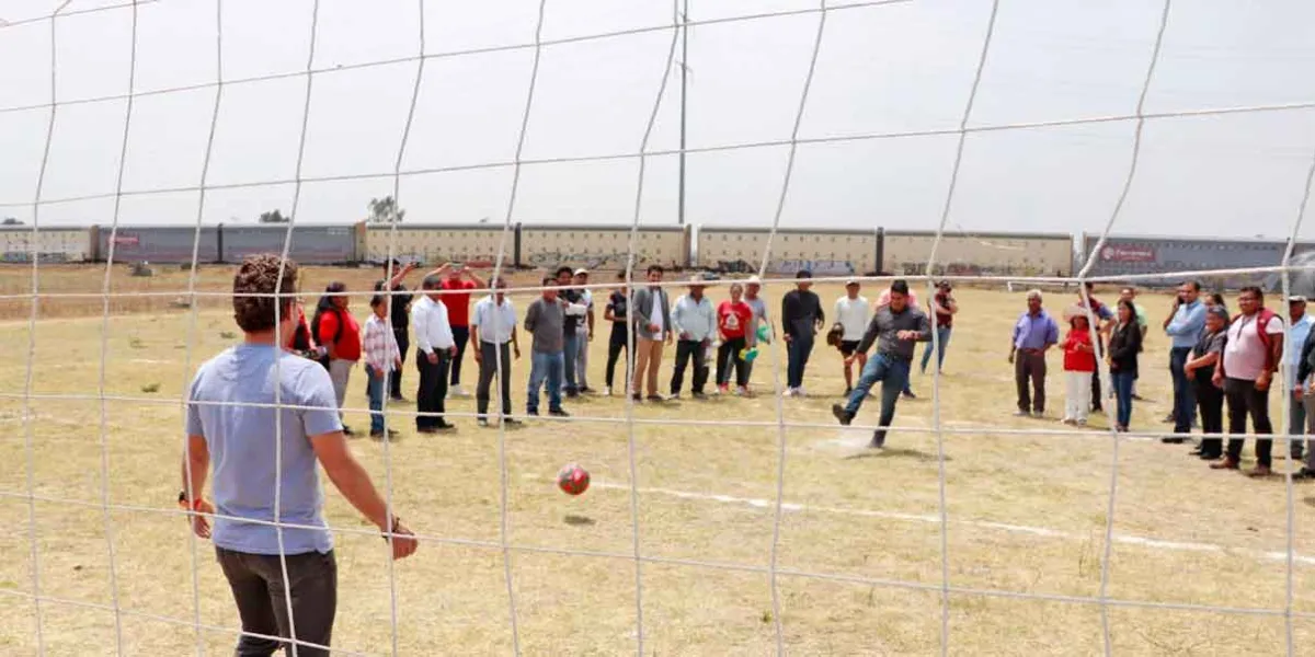 Las familias de Cuautlancingo merecen espacios deportivos dignos: Omar Muñoz