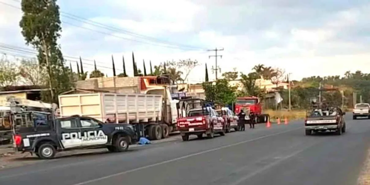 En Ocoyucan, reportan hombre sin vida abandonado sobre la Atlixco-Puebla
