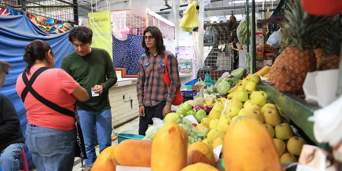 Mínima baja a los costos de los productos y servicios en Puebla