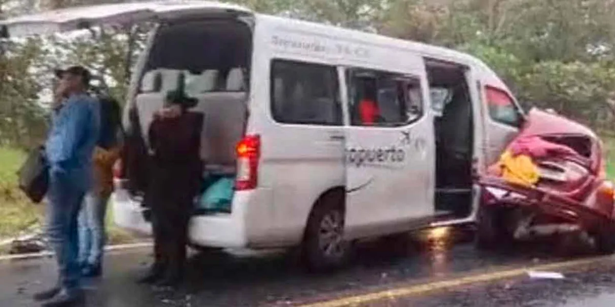 Encontronazo dejó a dos maestras muertas en la Sierra Norte