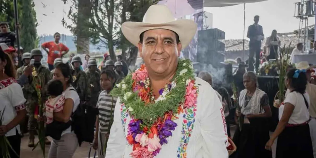 Aunque el alcalde de Ahuazotepec está prófugo, su hijo está detenido