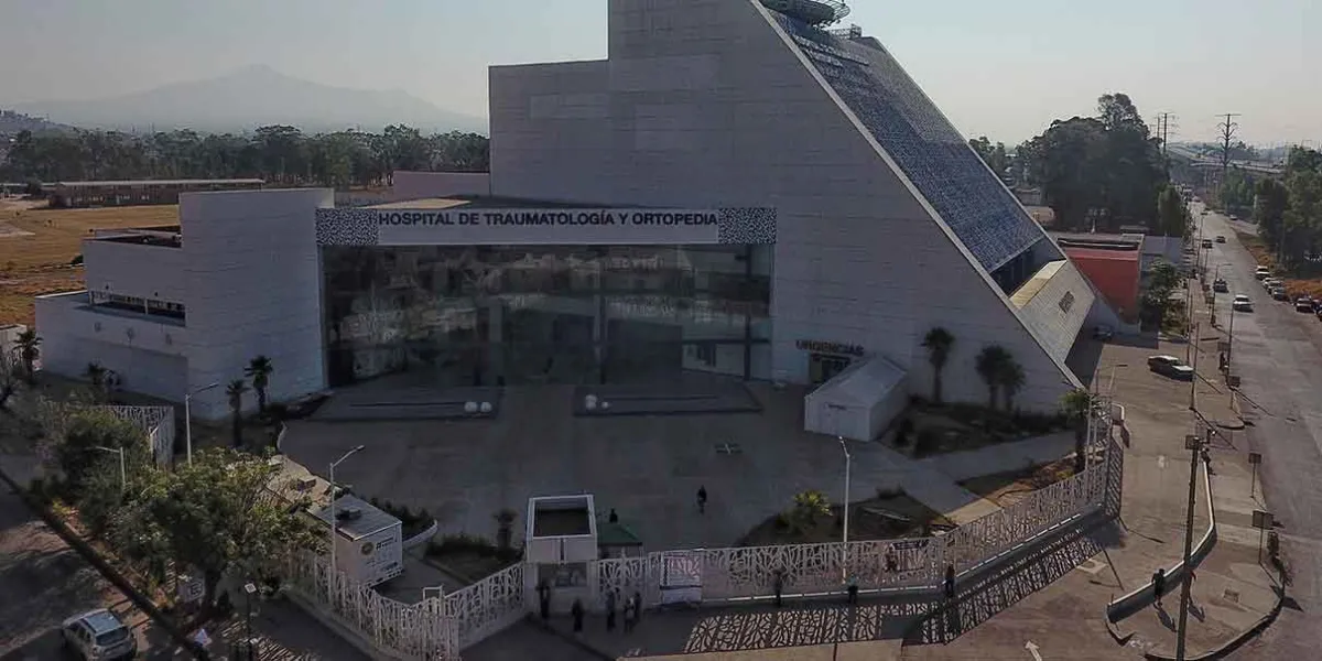 IMSS en Puebla cumple 80 años y Zoé Robledo destaca la historia y su futuro