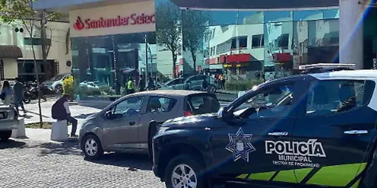 Puebla busca sancionar a empleados bancarios coludidos en robos