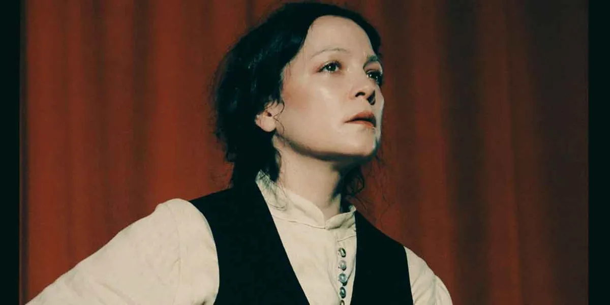 Este jueves Natalia Lafourcade en el Auditorio CCU