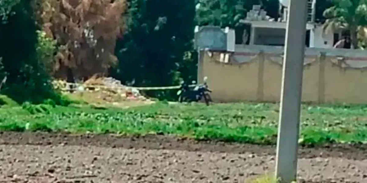Hallan hombre sin vida en el panteón de Texmelucan; se habría ahorcado