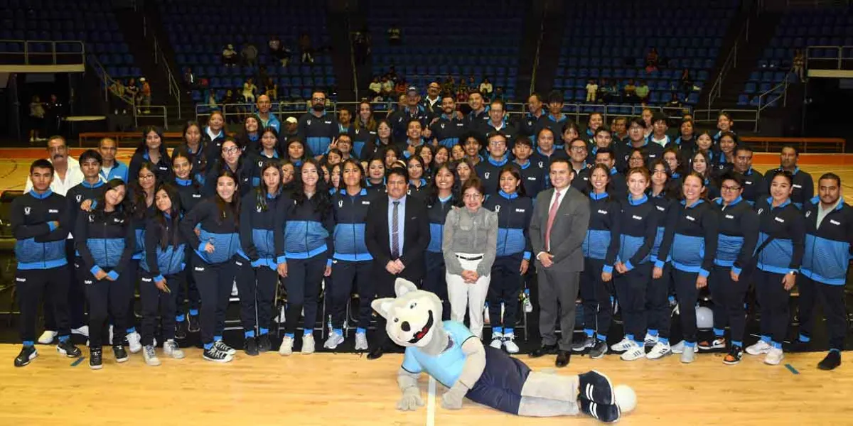 Abandera Rectora Lilia Cedillo a la delegación BUAP para los Juegos Deportivos Nacionales Escolares 2025