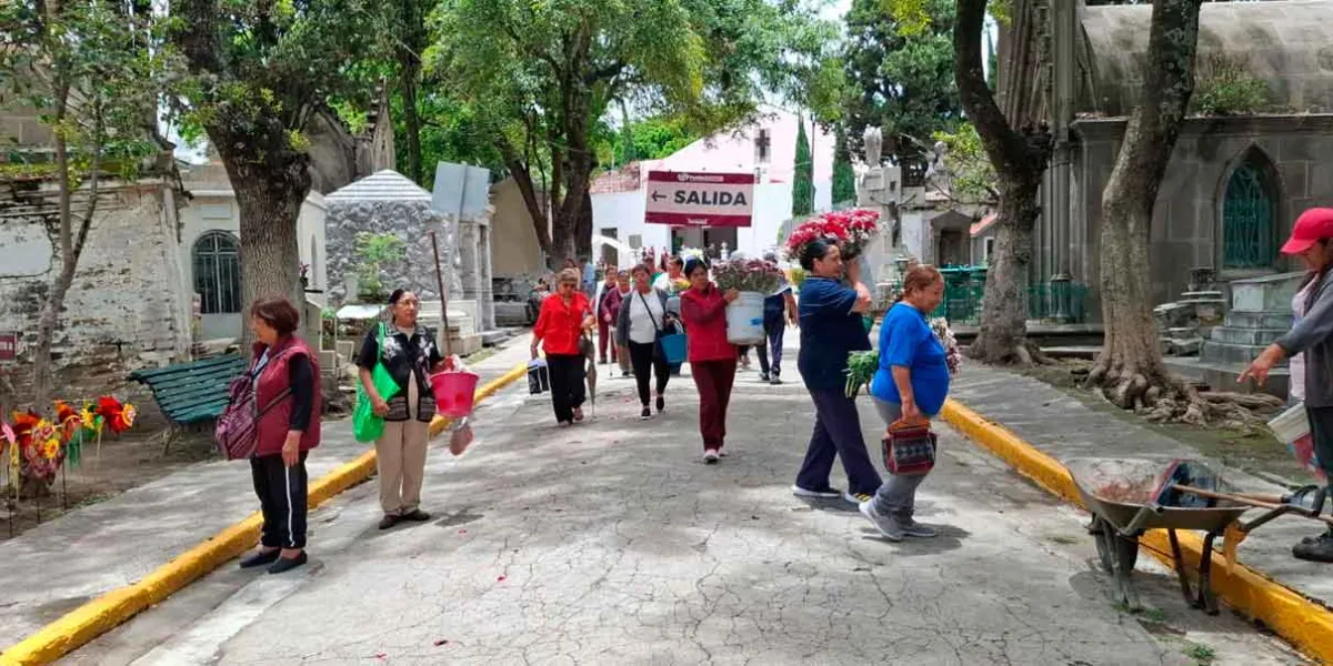 Acudieron más de 22 mil visitantes al Panteón Municipal por el Día del Padre
