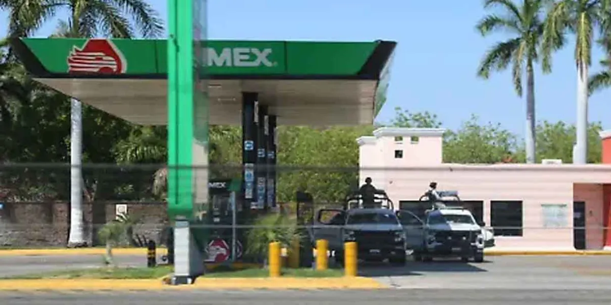 Cárteles imponen cobro de piso a empresarios gasolineros en Michoacán