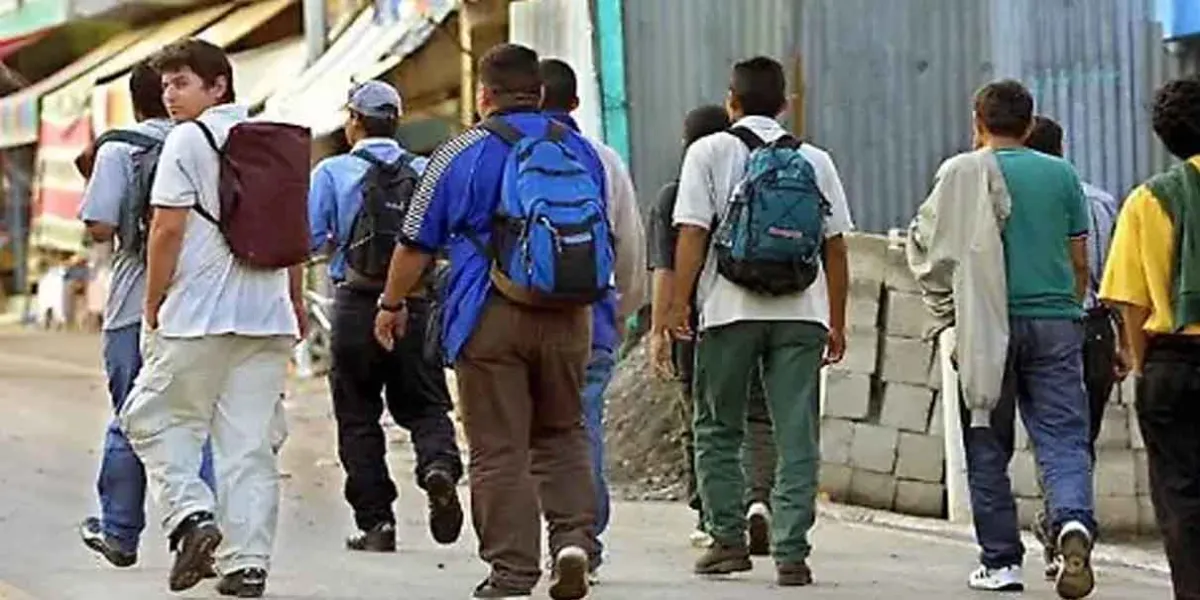 Gobierno poblano colabora con consulados para defender derechos de migrantes