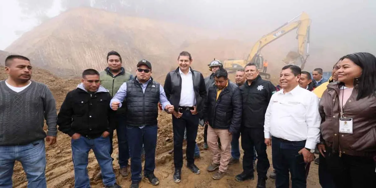Reabren caminos en Eloxochitlán afectados por deslaves