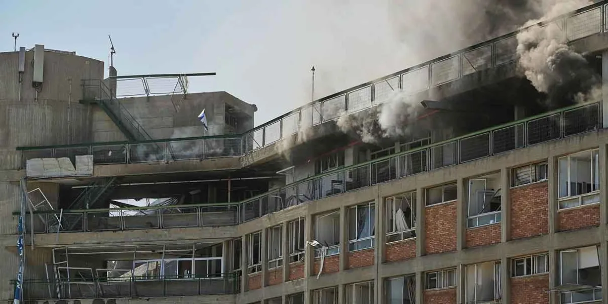 Misil iraní impacta hospital en Israel; Tel Aviv responde con bombardeo a reactor nuclear