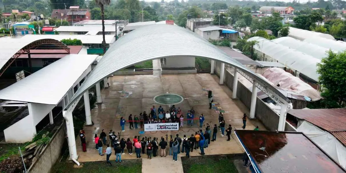 Preescolar de Huauchinango estrenó techado de Plaza Cívica