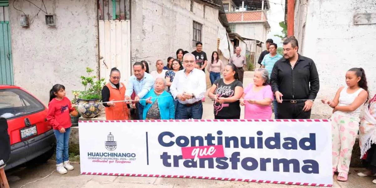 Rogelio López entregó obra en la colonia Petrolera de Huauchinango