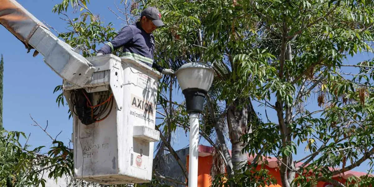 26 colonias capitalinas cuentan con modernas luminarias 