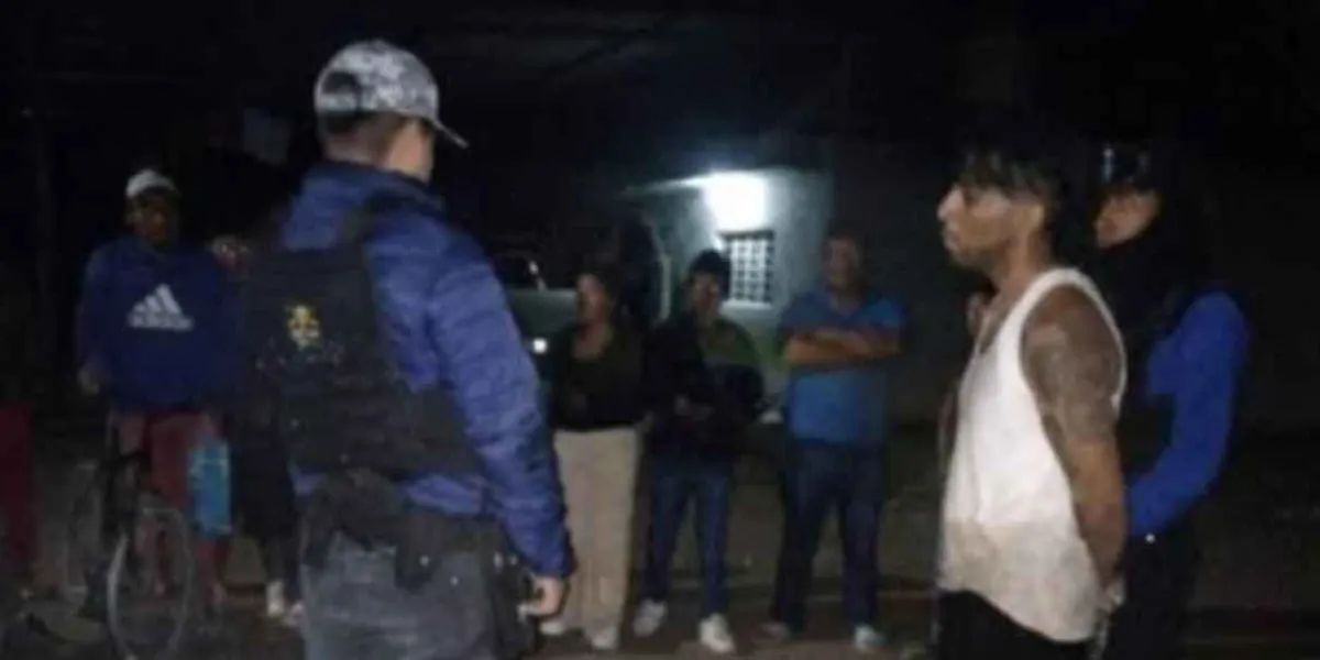 Intentan LINCHAR a presunto ladrón en San Marcos Necoxtla, Tehuacán