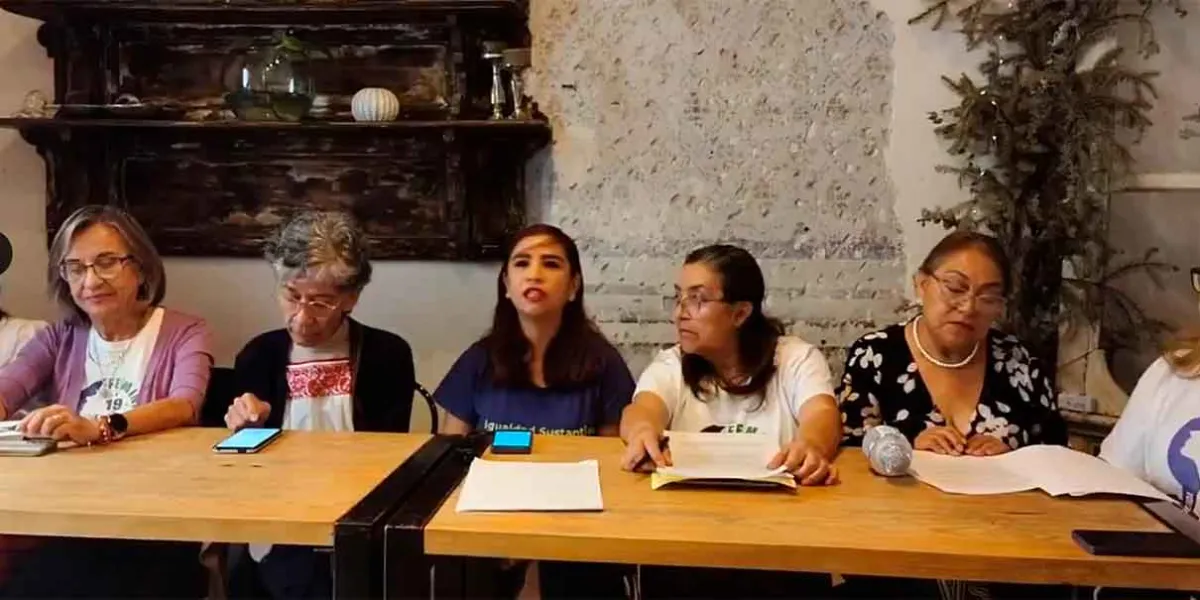 Feministas de Izquierda presentan Cartilla de los Derechos de la Mujer en Puebla