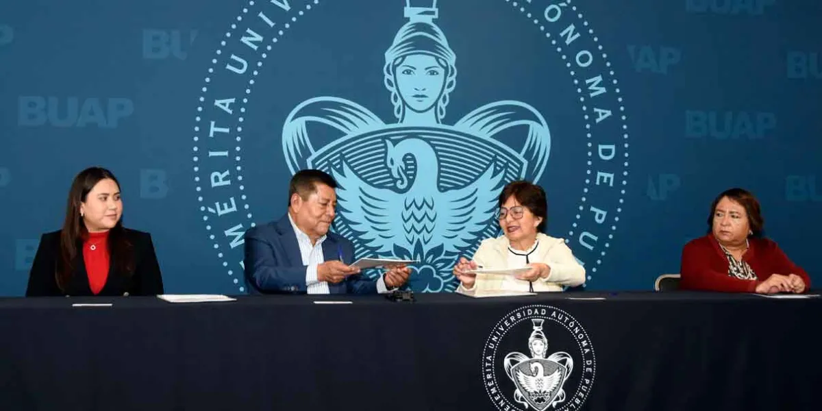 Para consolidar alianzas estratégicas en beneficio de los estudiantes y de la sociedad en general, la BUAP y la Secretaría de Infraestructura del Gobierno del Estado de Puebla signaron un convenio de colaboración, que encabezó la Rectora Lilia Cedillo Ramírez y el titular de esta dependencia, José Manuel Contreras de los Santos. Al tomar la palabra, la doctora Cedillo agradeció la confianza de la secretaría y su disposición para colaborar con la universidad. Refirió que en el acuerdo hay acciones recíprocas