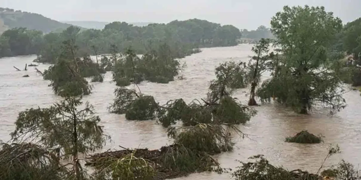 Inundación repentina en Hill Country, Texas, deja 24 muertos y decenas de desaparecidos