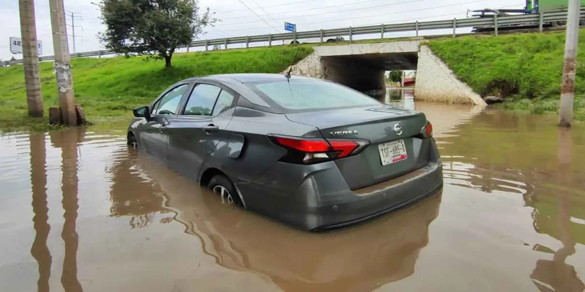No es Venecia: puente Los Ángeles sigue bajo el agua tras intensas lluvias