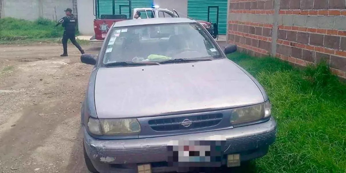 Policía de Tlalancaleca recupera vehículo robado tras operativo en junta auxiliar de Texmelucan