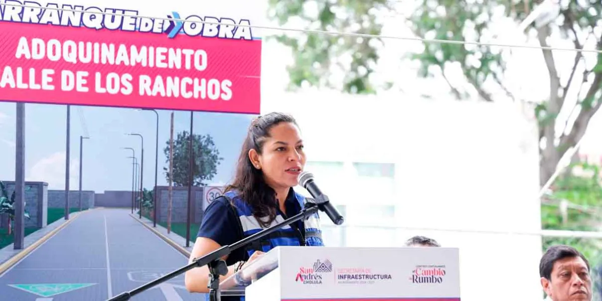 Inicia Lupita Cuautle obra de adoquinamiento en San Bernardino Tlaxcalancingo 