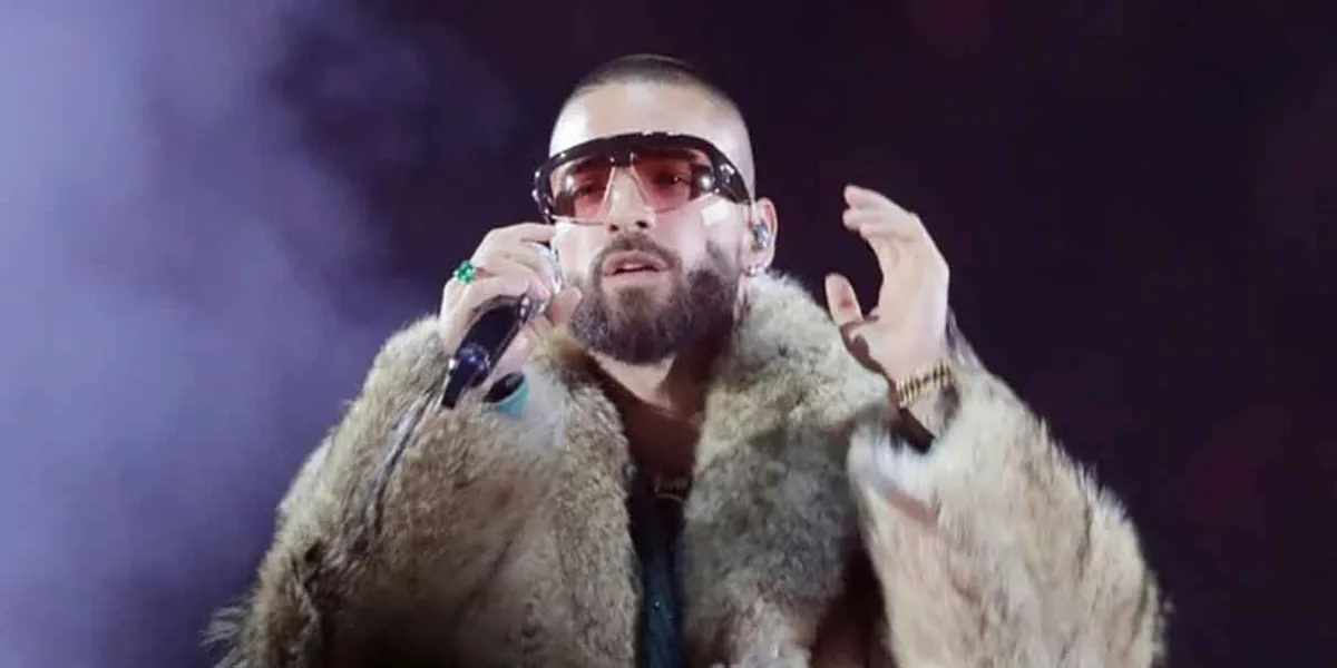Maluma regaña a fan por llevar a su bebé a un concierto en el Palacio de los Deportes