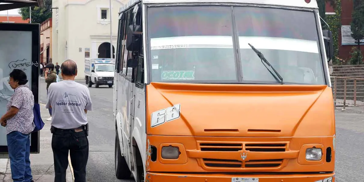 Delincuentes asaltan la ruta 68 en Santa María Xonacatepec