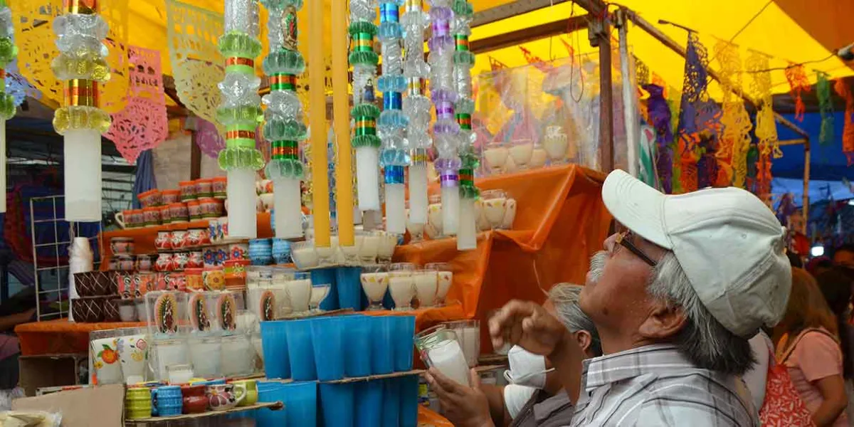 Protesta en Tehuacán por administración del Mercado La Purísima: comerciantes se enfrentan por Lourdes