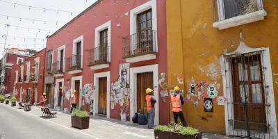 Se mantienen obras para rehabilitar fachadas en la ciudad