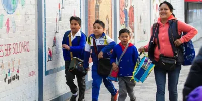 Vuelven a las aulas 23.4 millones de alumnos de educación básica en México