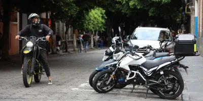 303 mil motocicletas registradas en Puebla, pero solo una quinta parte paga tenencia