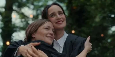 Julieta Venegas y Natalia Lafourcade unen voces en “Tengo que Contarte”