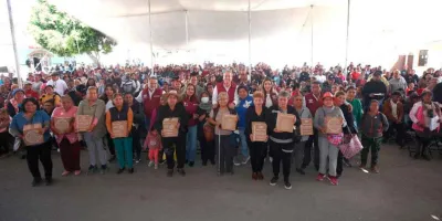 Entrega Pepe Chedraui despensas para garantizar alimentación digna en la capital